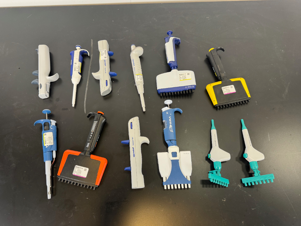 Image of Pipettes and Pipet Controllers - Quantity 12